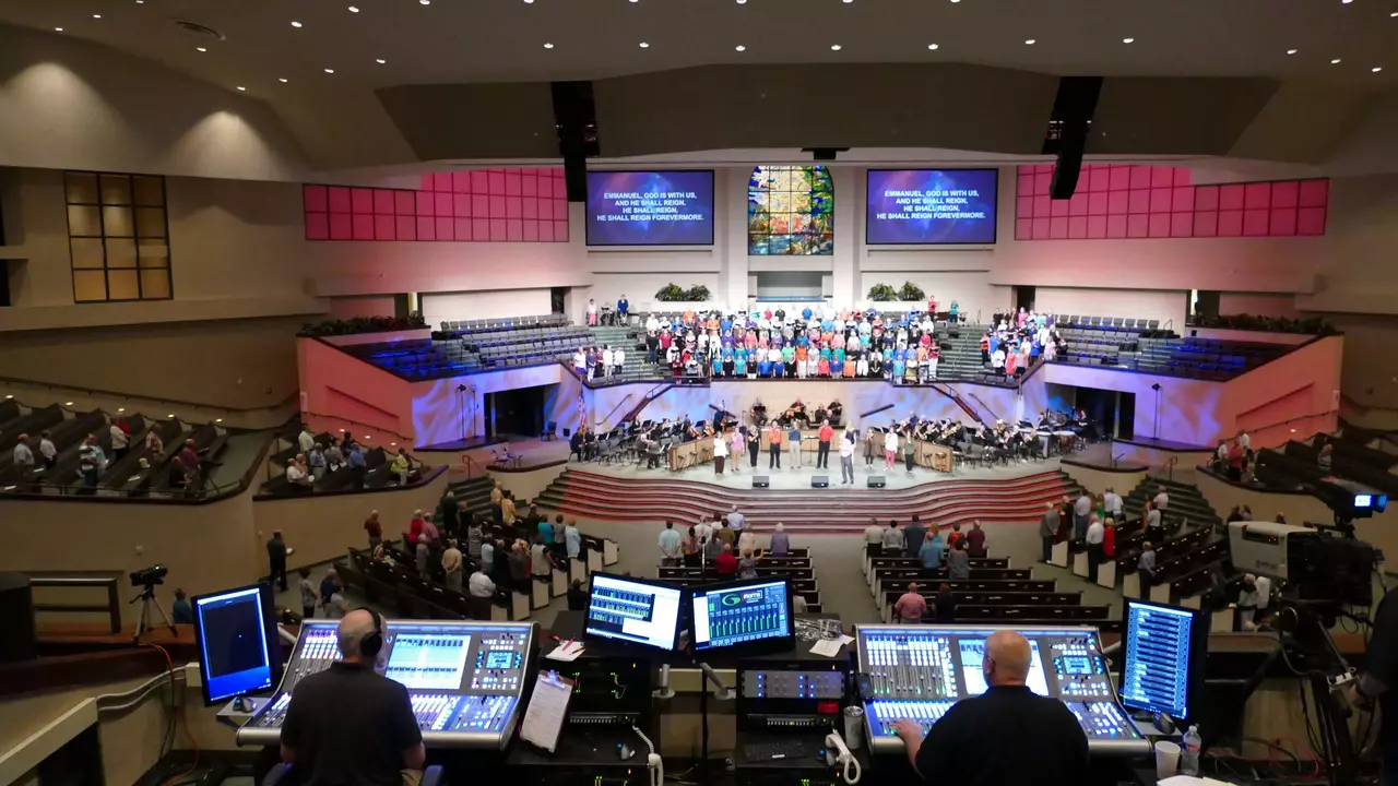 Green Acres Baptist Church creates intimate worship space with the help ...