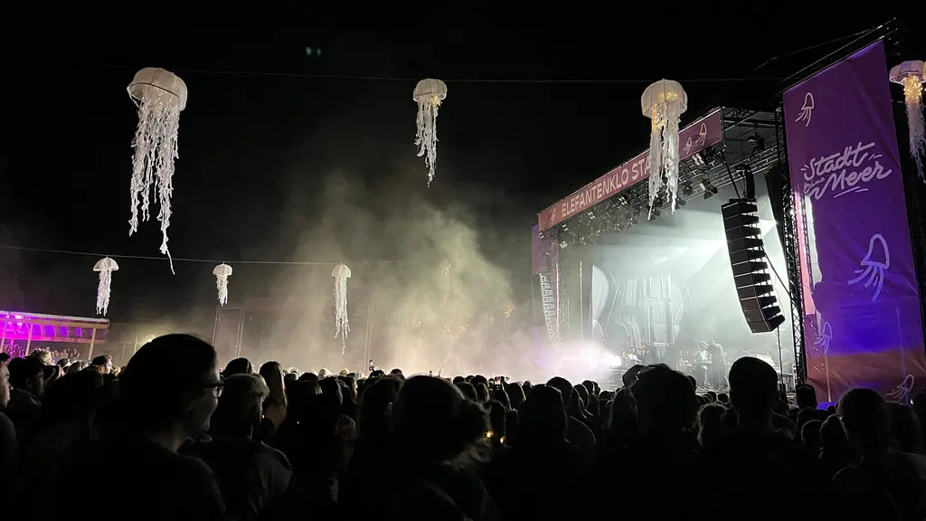 Sound fashion system for concert